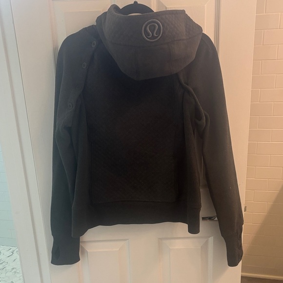 Special edition lululemon athletica grey jacket/ vest Size 10 GUC - Picture 5 of 10